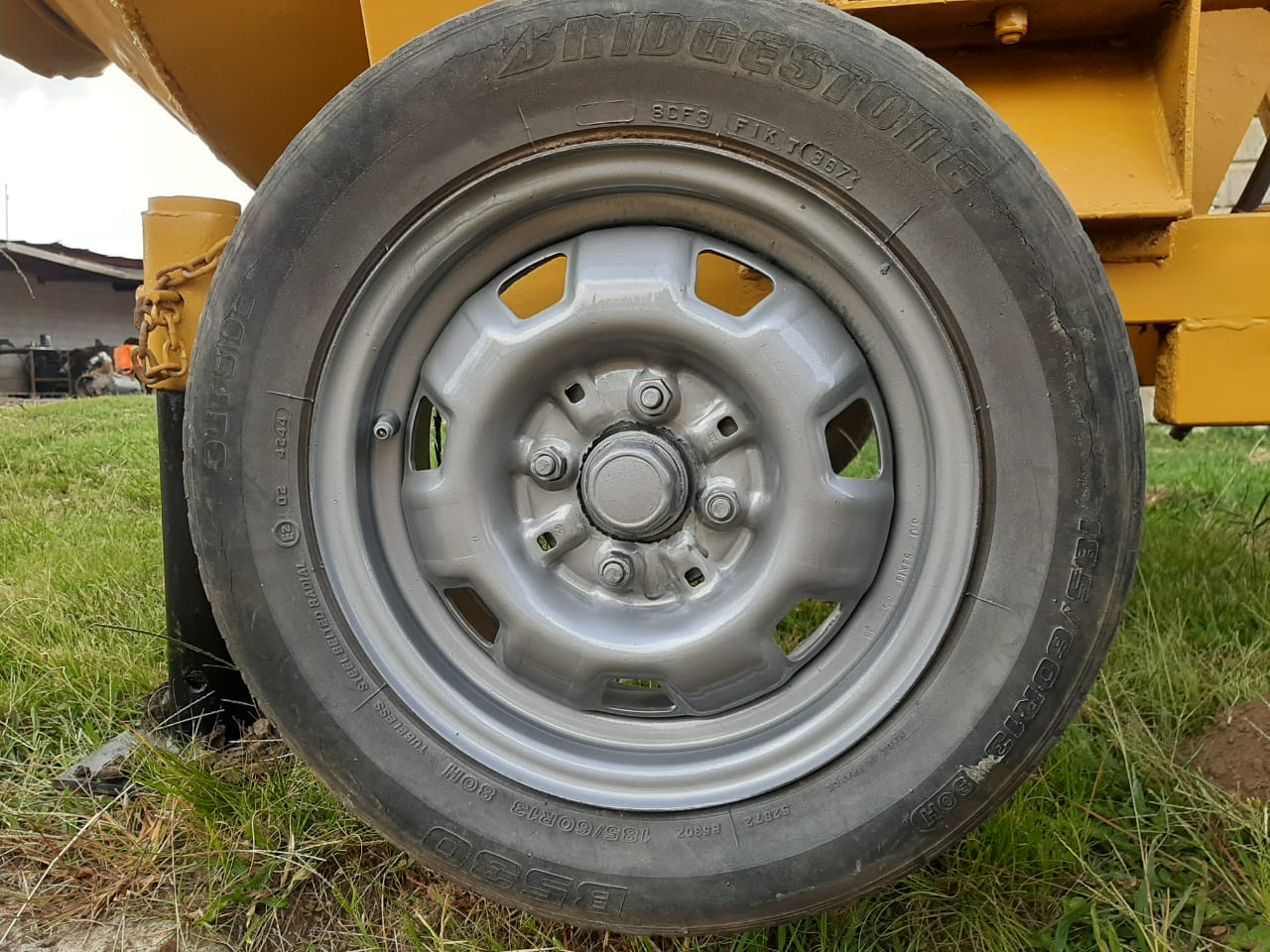 Concrete Mixer - Image 9