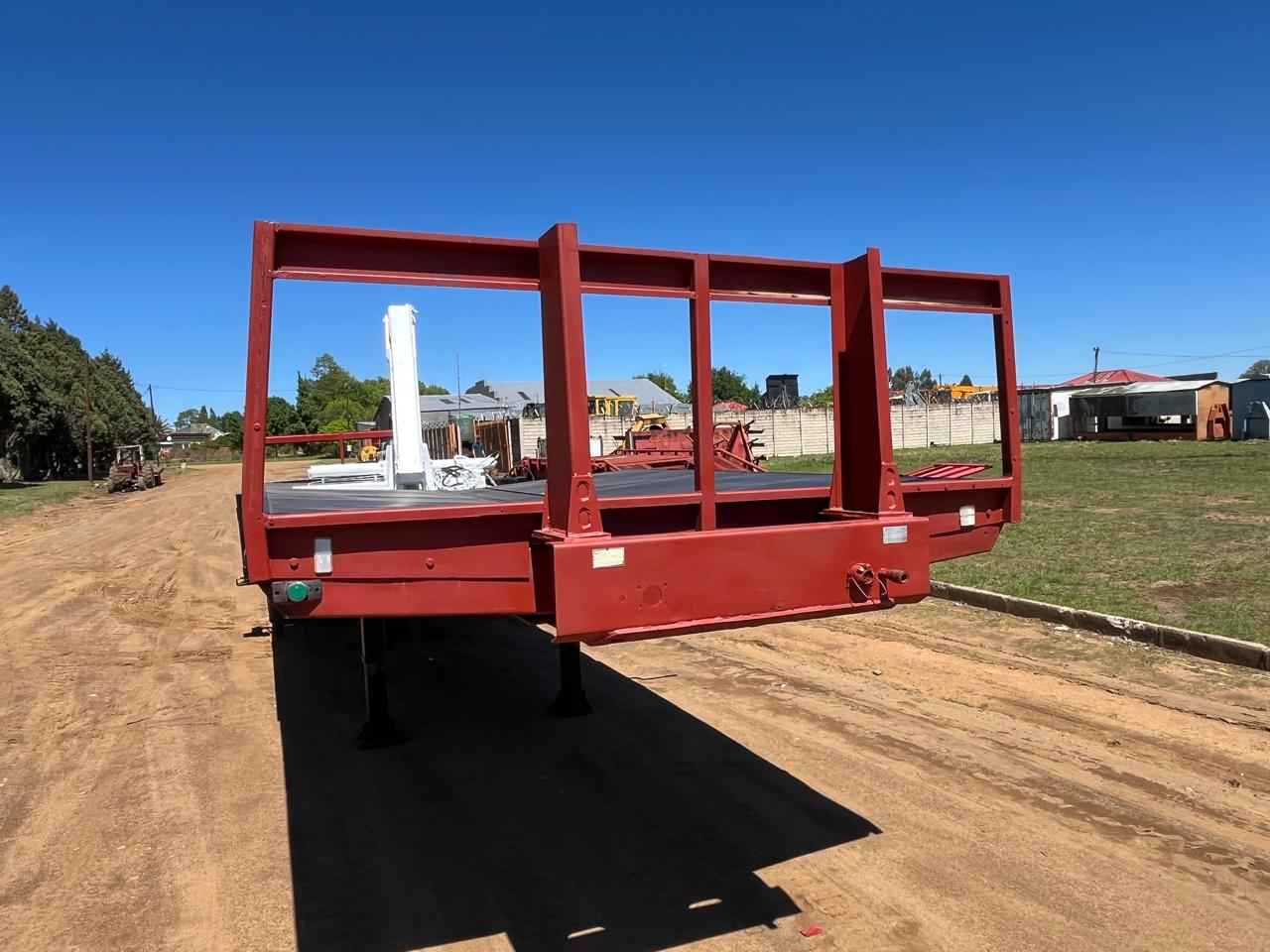 Afrit Tri Axle Semi Trailer With Crane - Image 14
