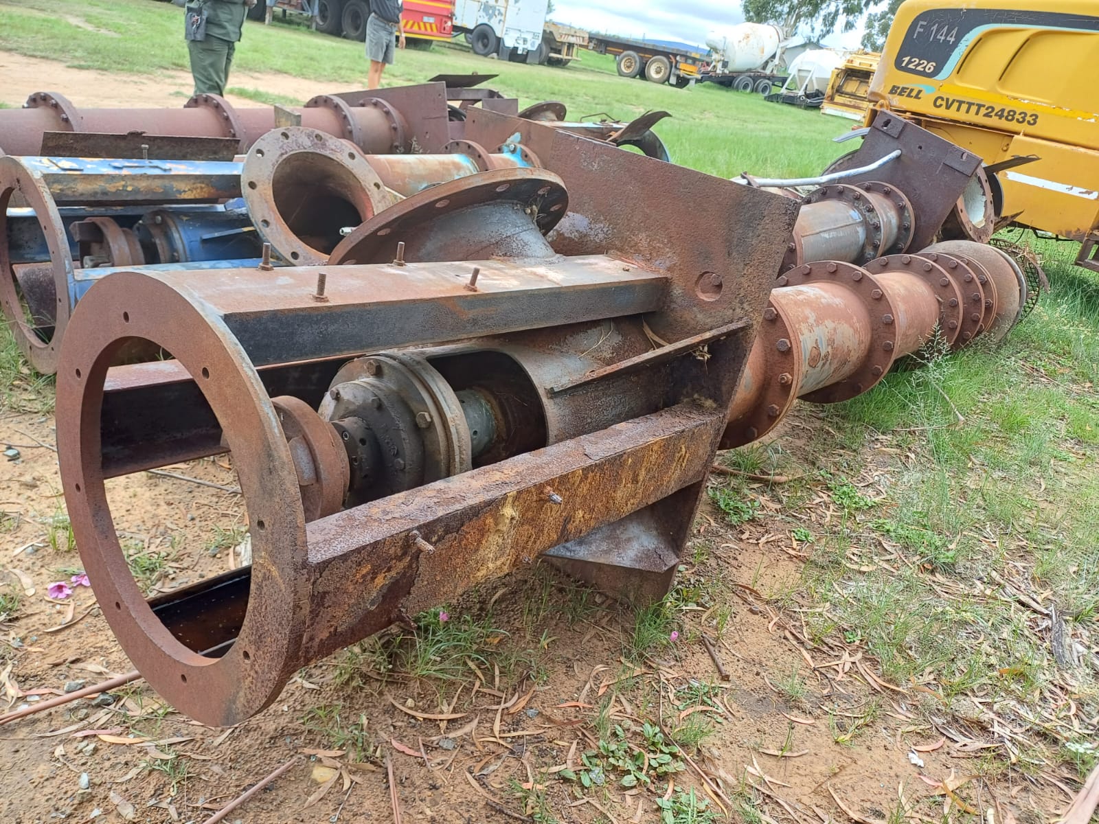 Sulzer 14MFD Vertical Deep Well Turbine Pump - Image 3