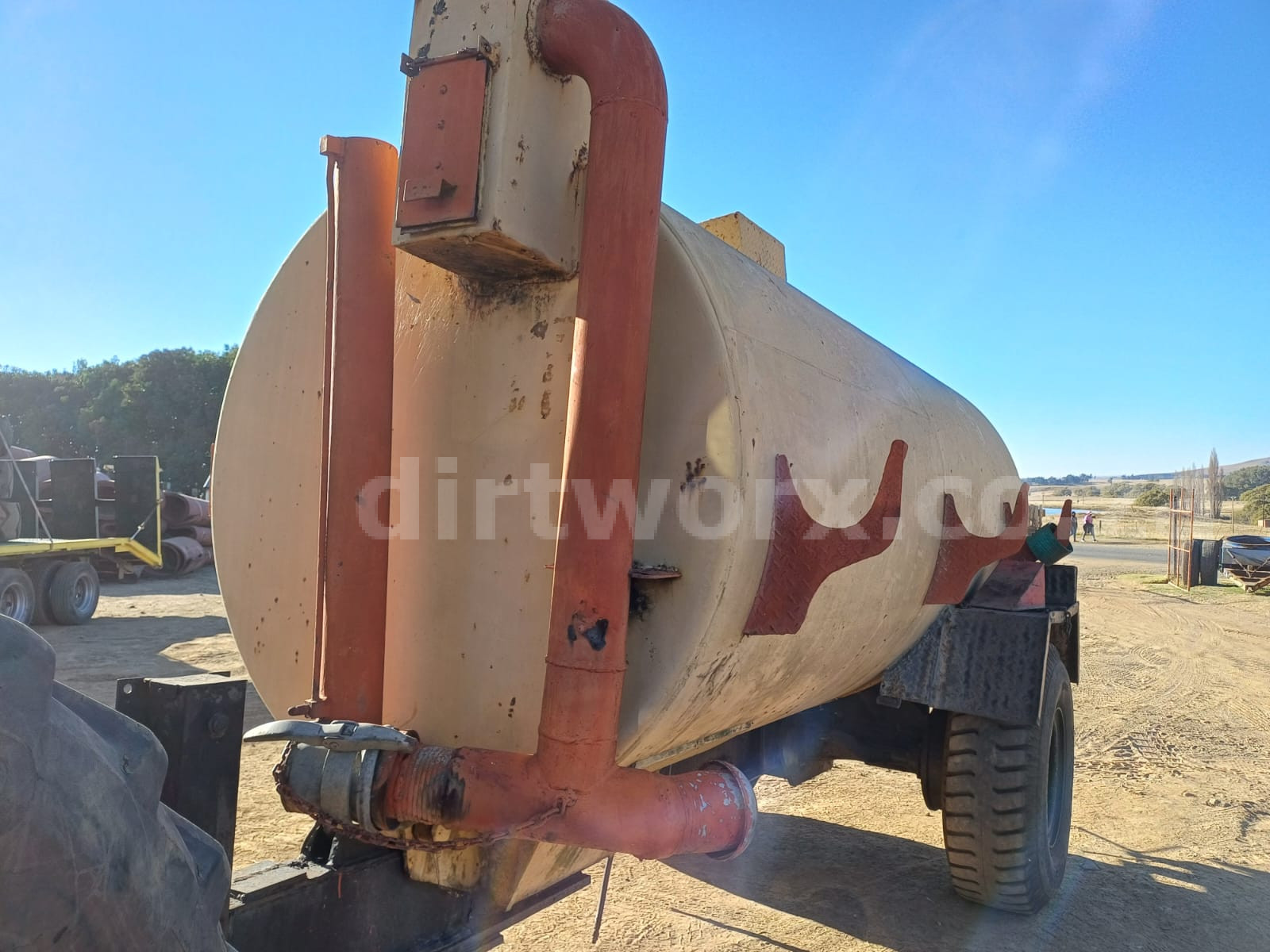 Farm Water Tanker Tipper Trailer - Image 6