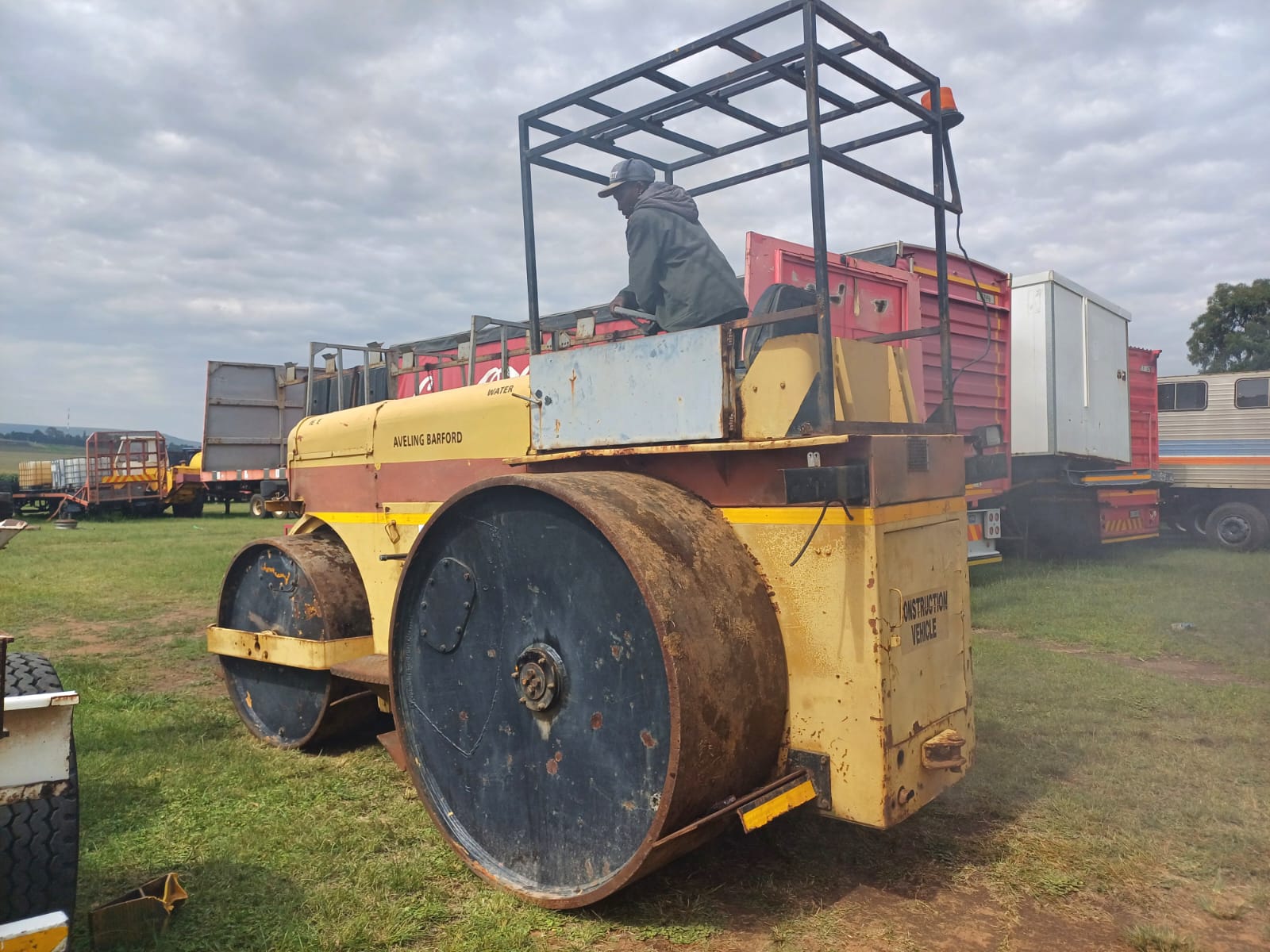Smooth Drum Roller 15 Ton Deutz Engine - Image 10