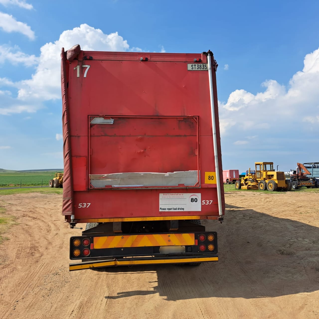 1999 Afrit Tautliner Interlink Beverage Trailer - Image 10