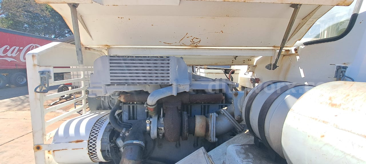 Bird Machines Heavy Duty Utility Vehicle with Crane - Image 22