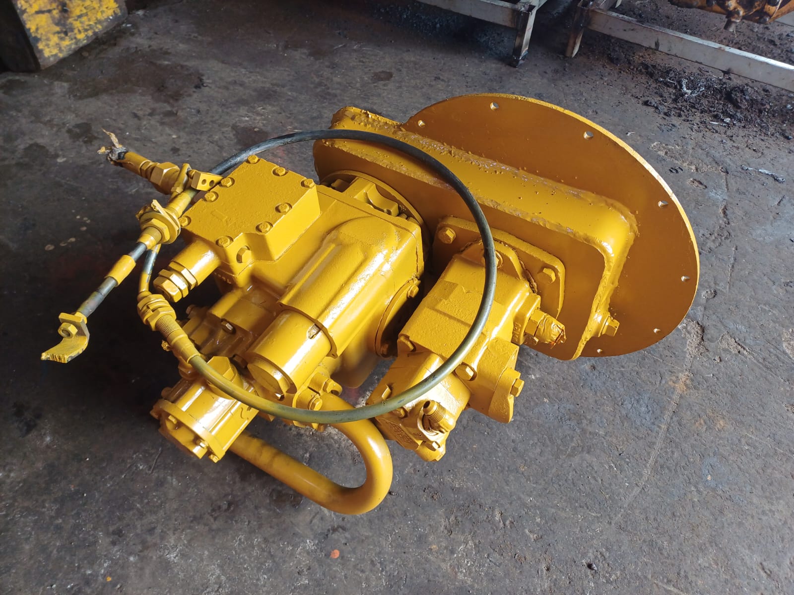 Sundstrand Variable Displacement Axial Piston Pump Drive - Image 13