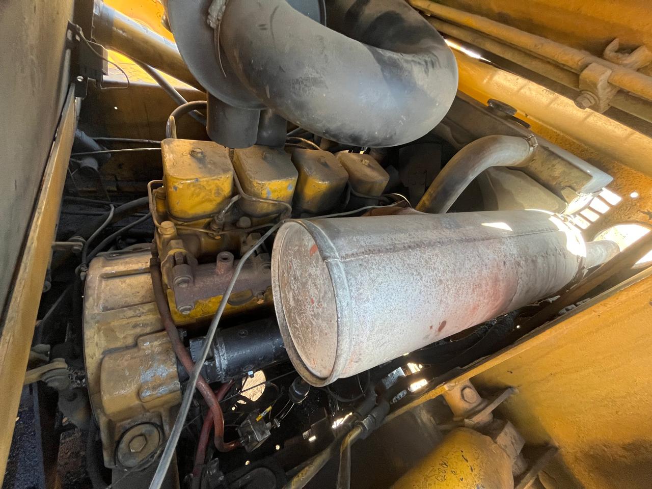 Case 1845C Skid Steer Loader - Image 9