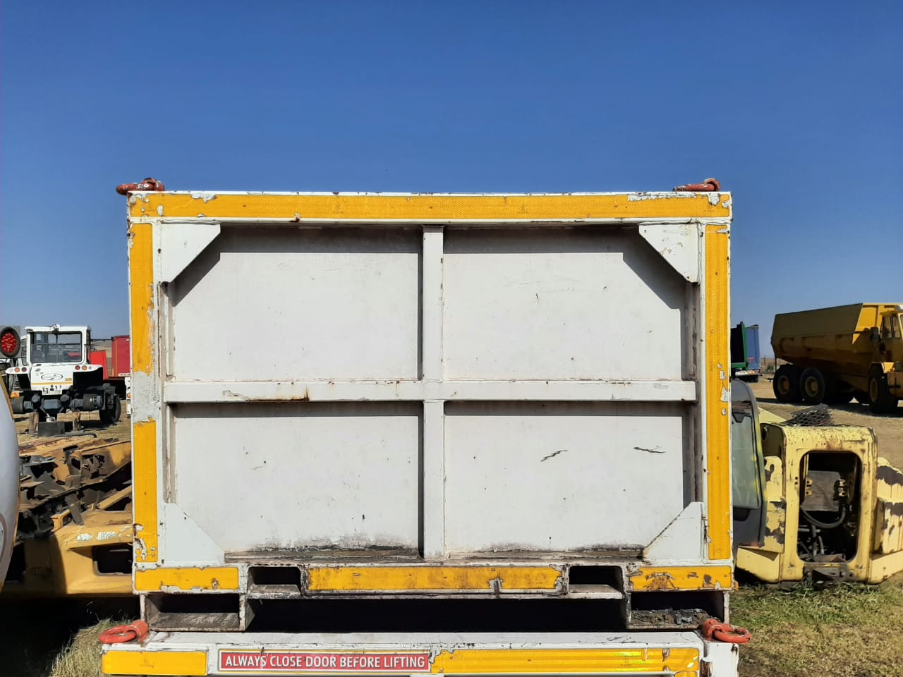 Bird Machines Crane Lifting Bin 5000kg - Image 9