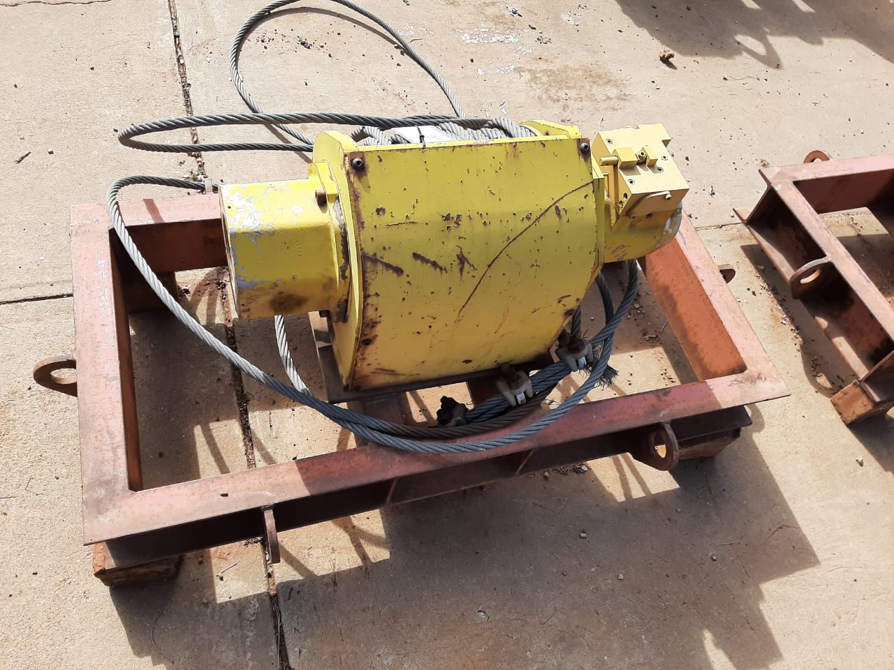 Pneumatic Air Winch 2 Ton - Image 4