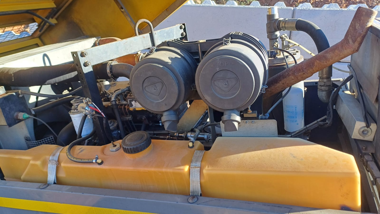 Gardner Denver CompAir Mobile Air Compressor 268CFM - Image 10