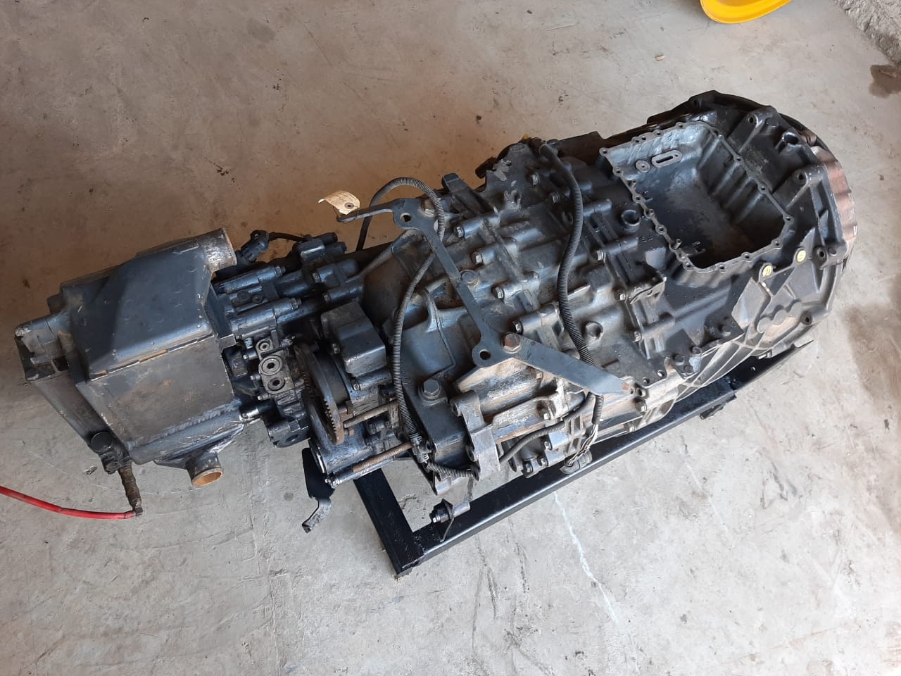 ZF 12 AS 2330 T0 Transmission Gearbox - Image 2