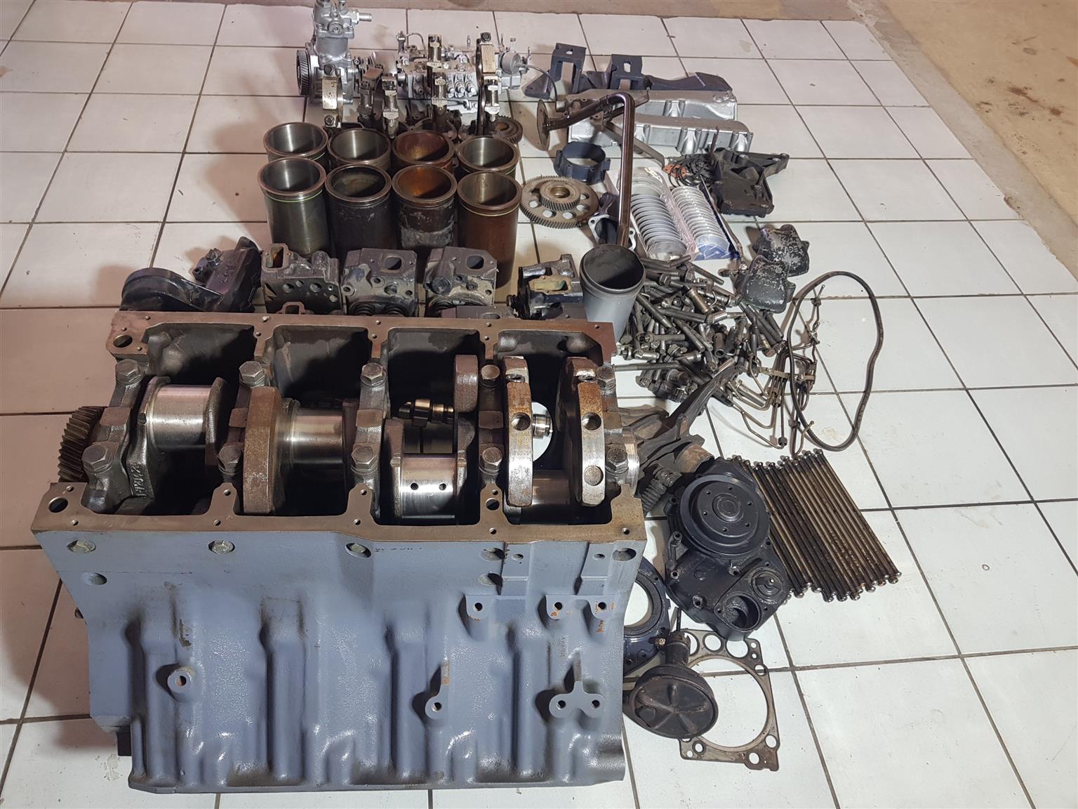 Mercedes Benz OM 402 T ADE Engine For Spares - Image 11
