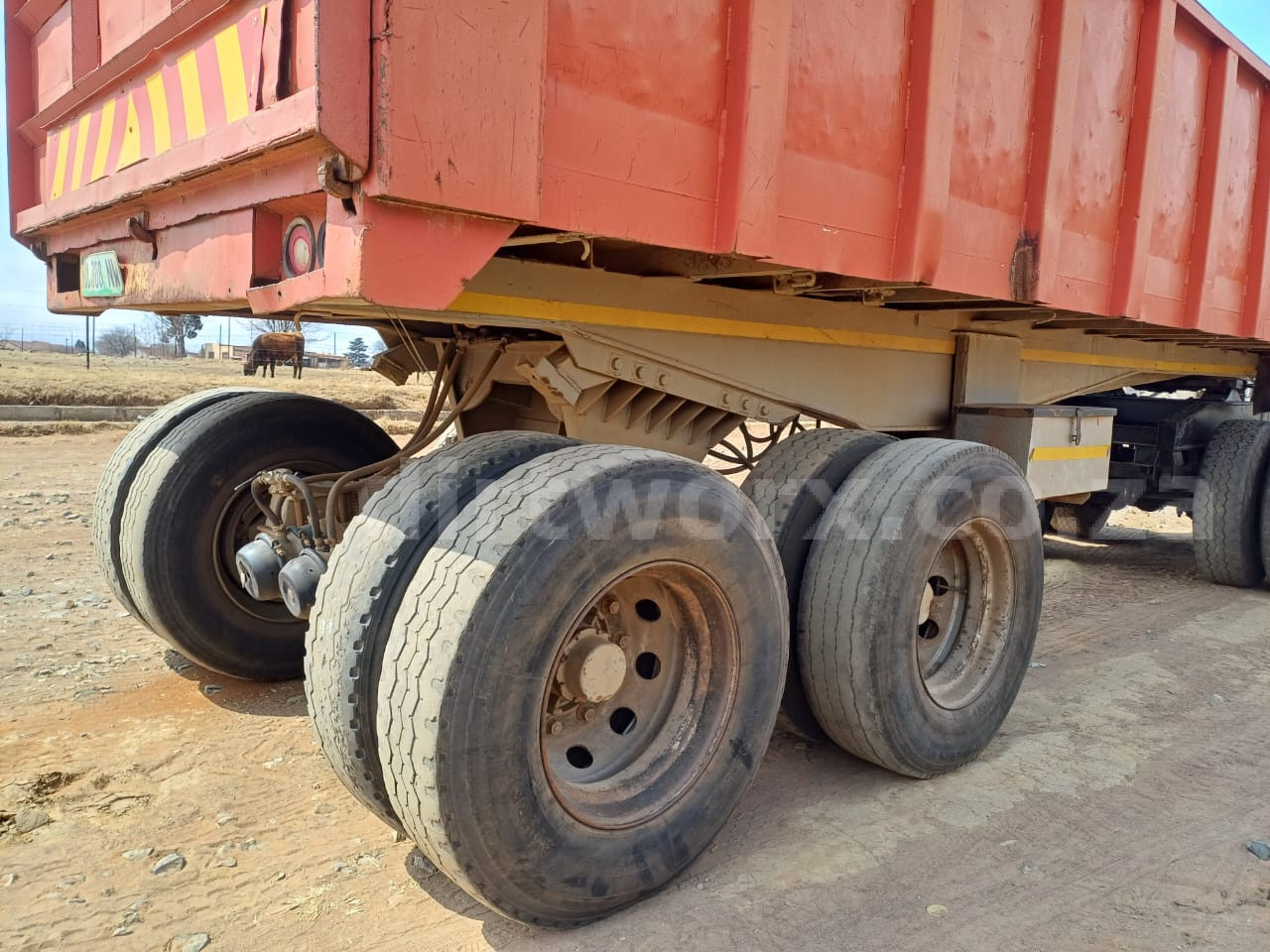 Henred Tipper Trailer 18 Ton - Image 10
