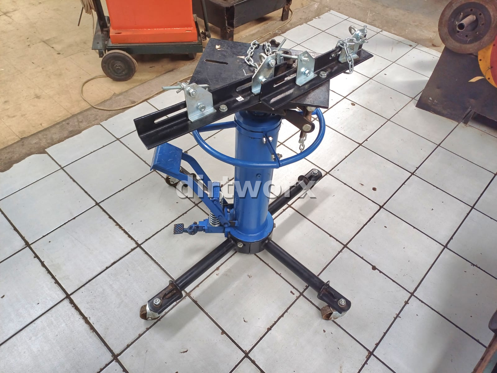 MAC AFRIC Telescopic Transmission Jack 400 kg - Image 2
