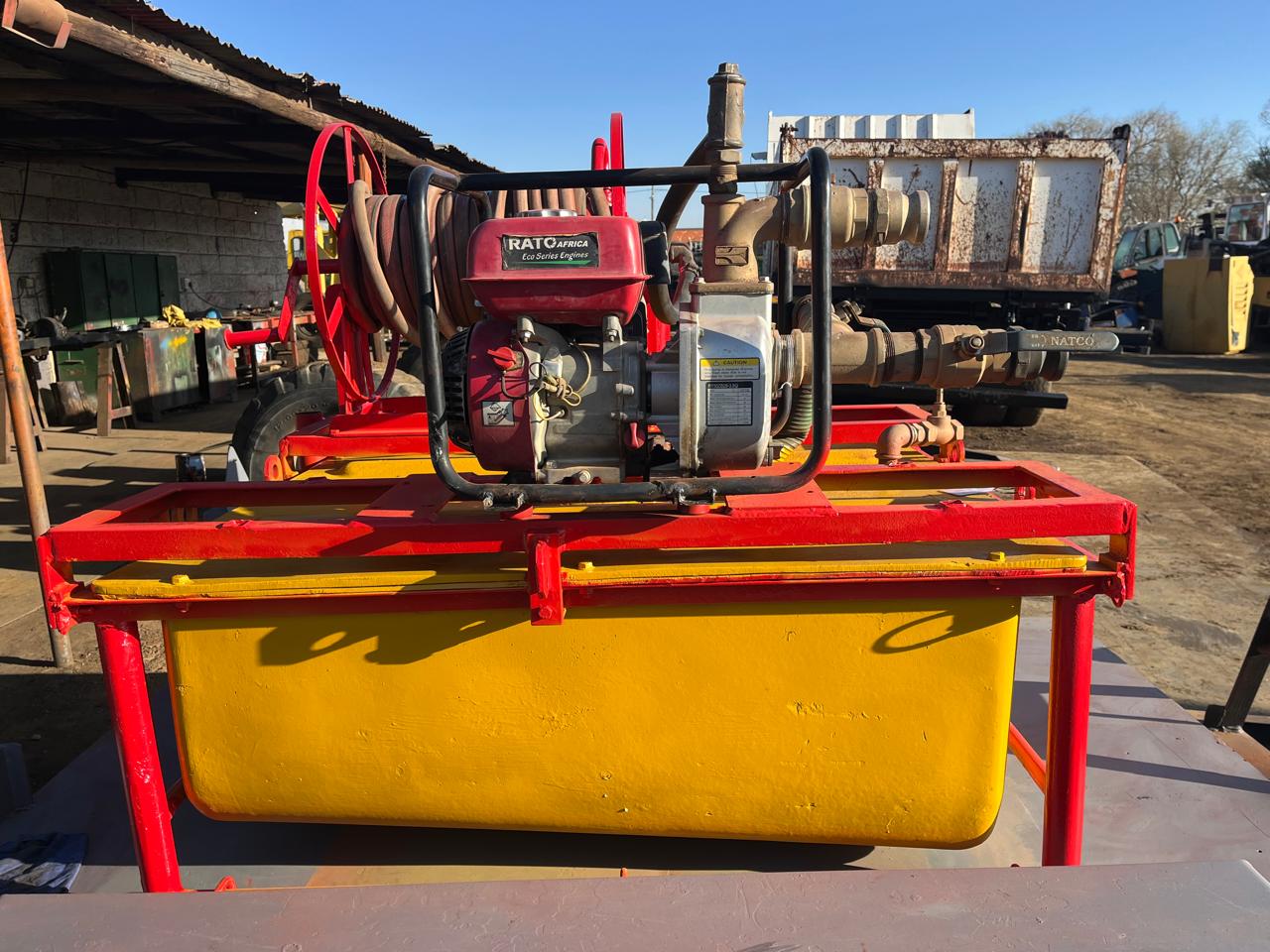 Fire Fighter Bakkie Sakkie Vuurspuit - Image 5