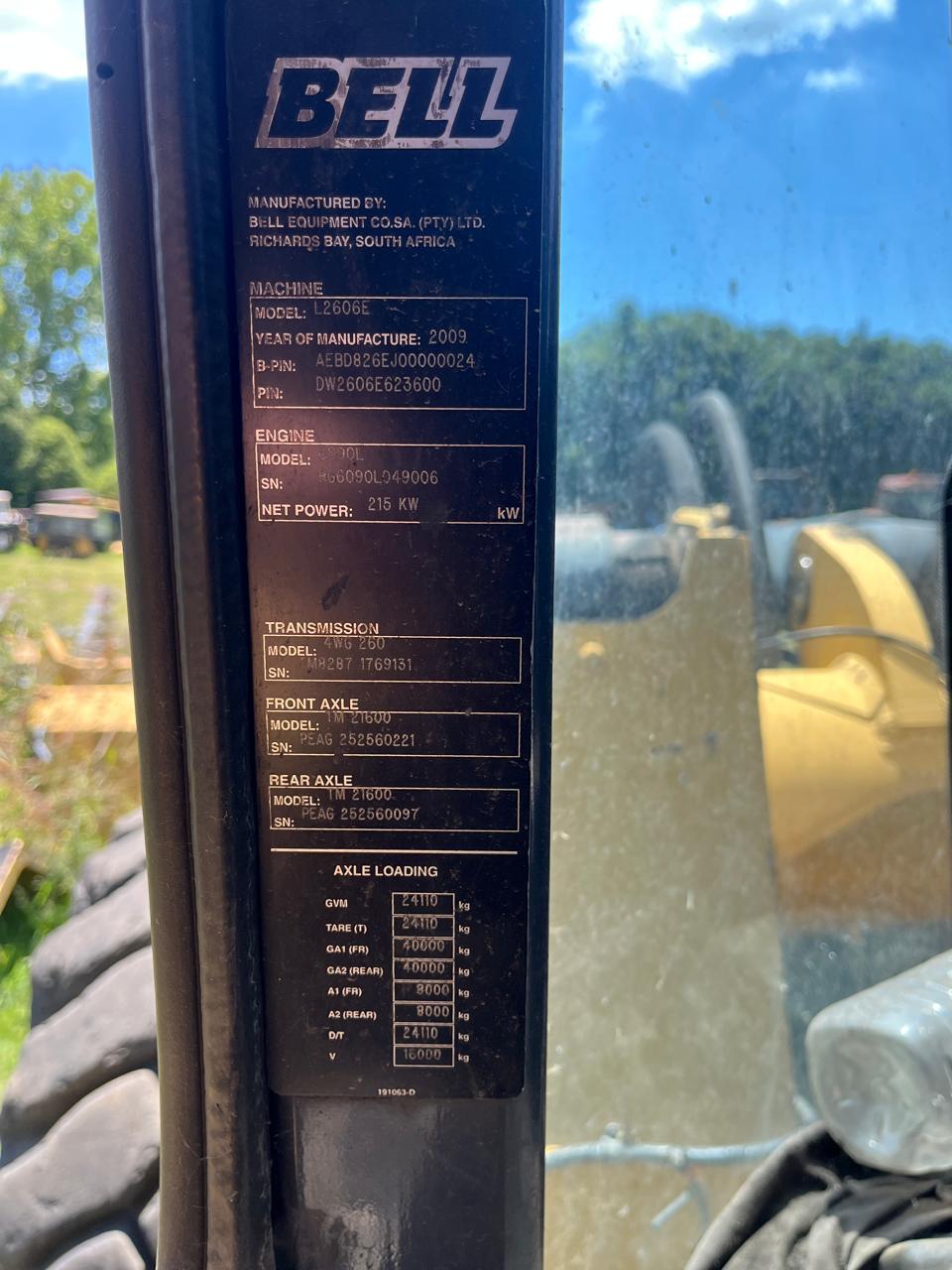 Bell L2606E Front End Loader Stripping For Spares - Image 12