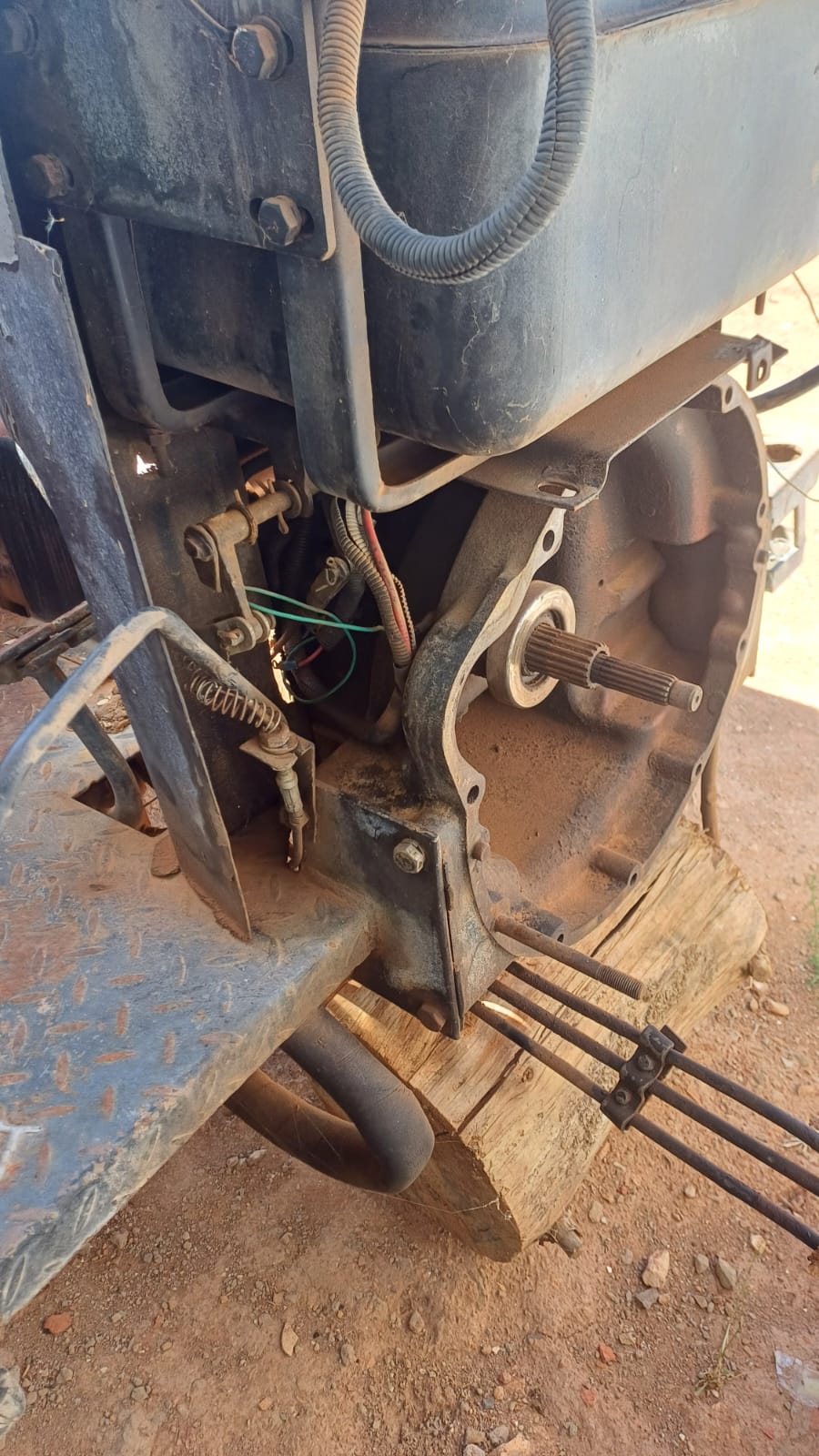 YTO-404 Tractor Backend - Image 12