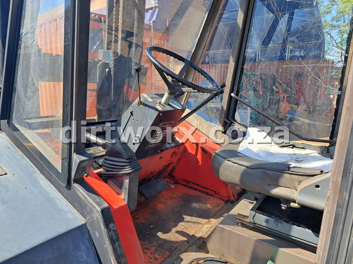 Manitou Rough Terrain Forklift 5 Ton - Image 16