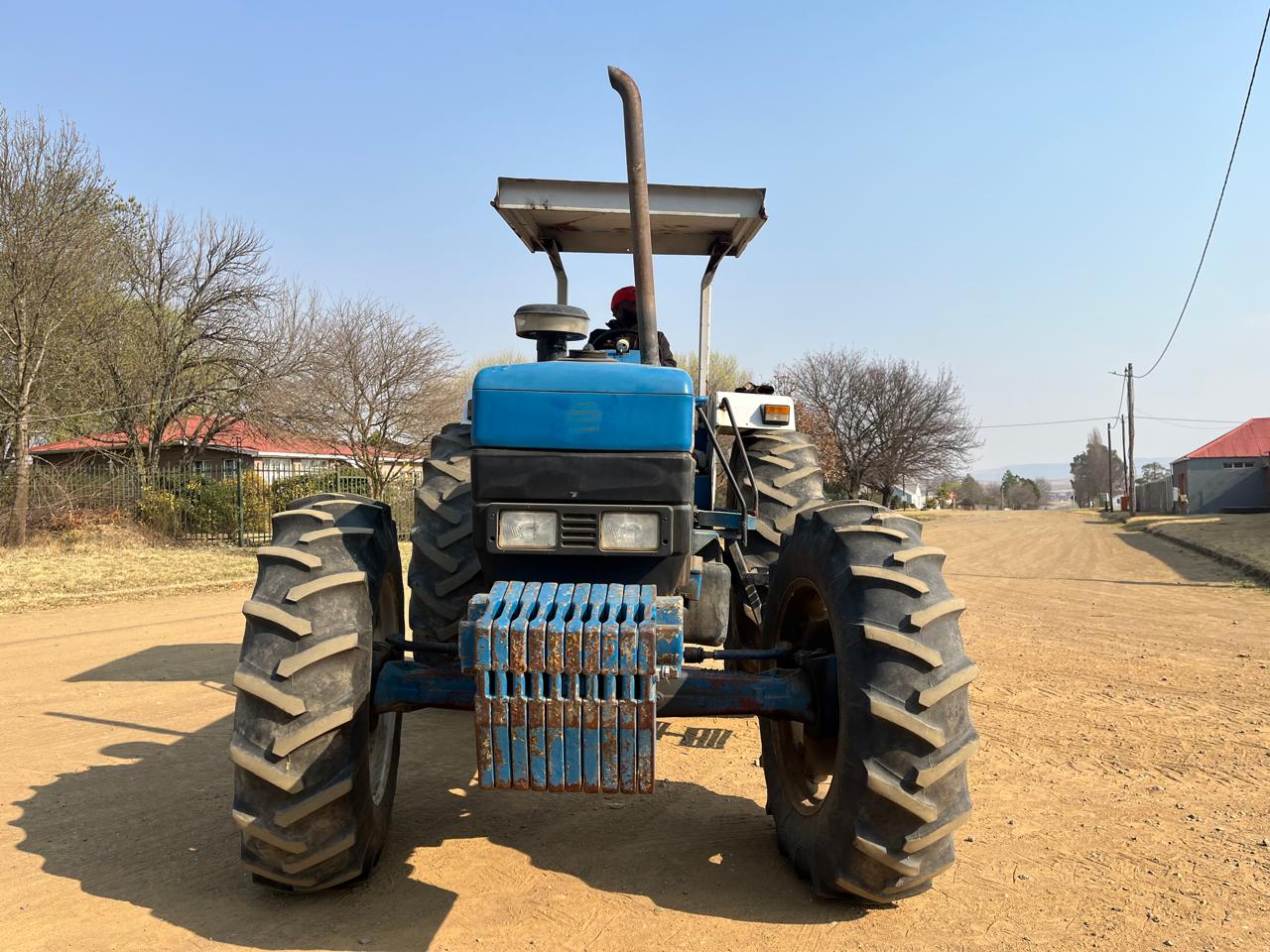 Ford 7840 Tractor - Image 6