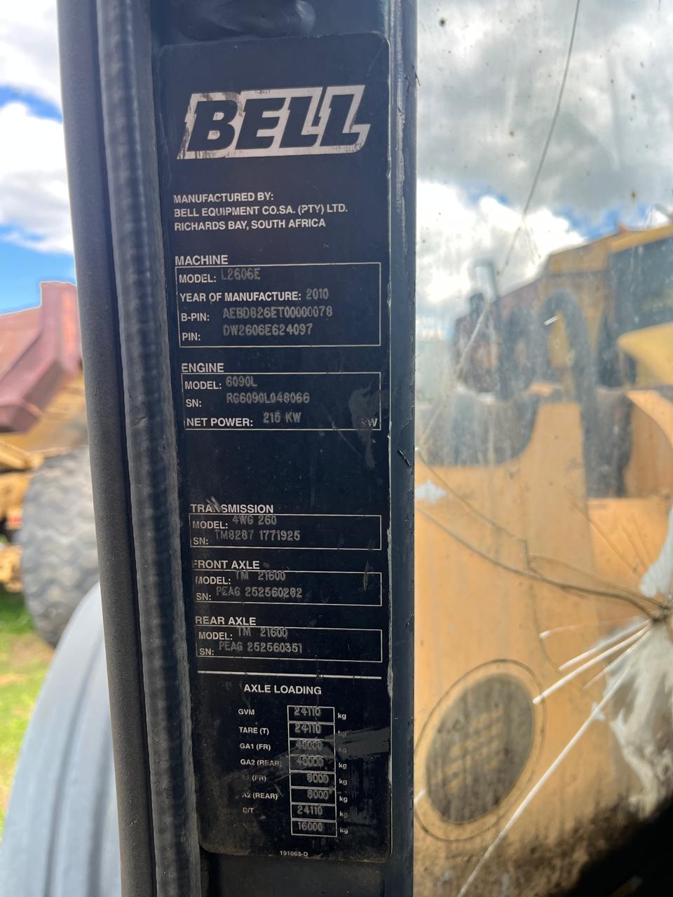 Bell L2606E Front End Loader Stripping For Spares - Image 12