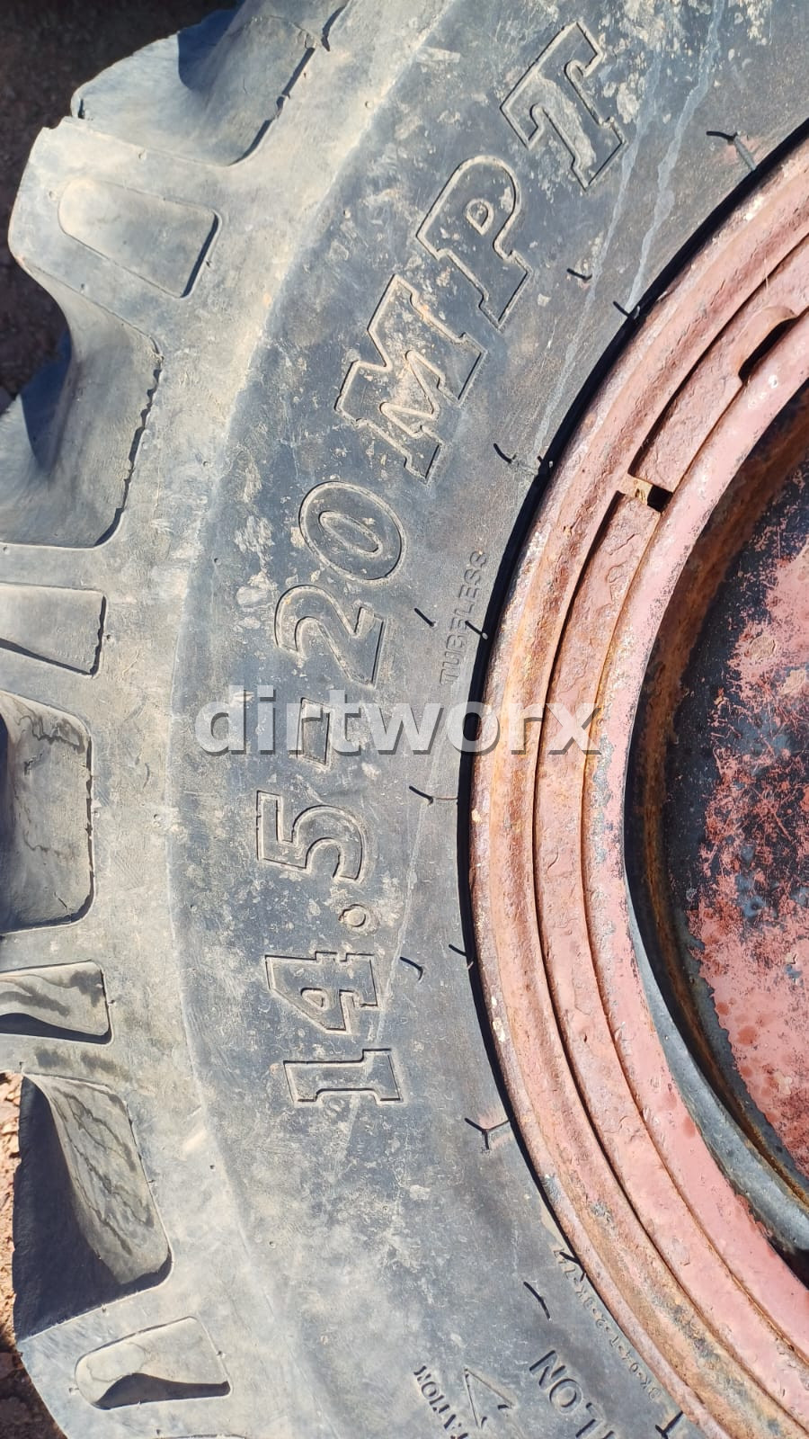 Tyre with Rim 14.5-20 - Image 9
