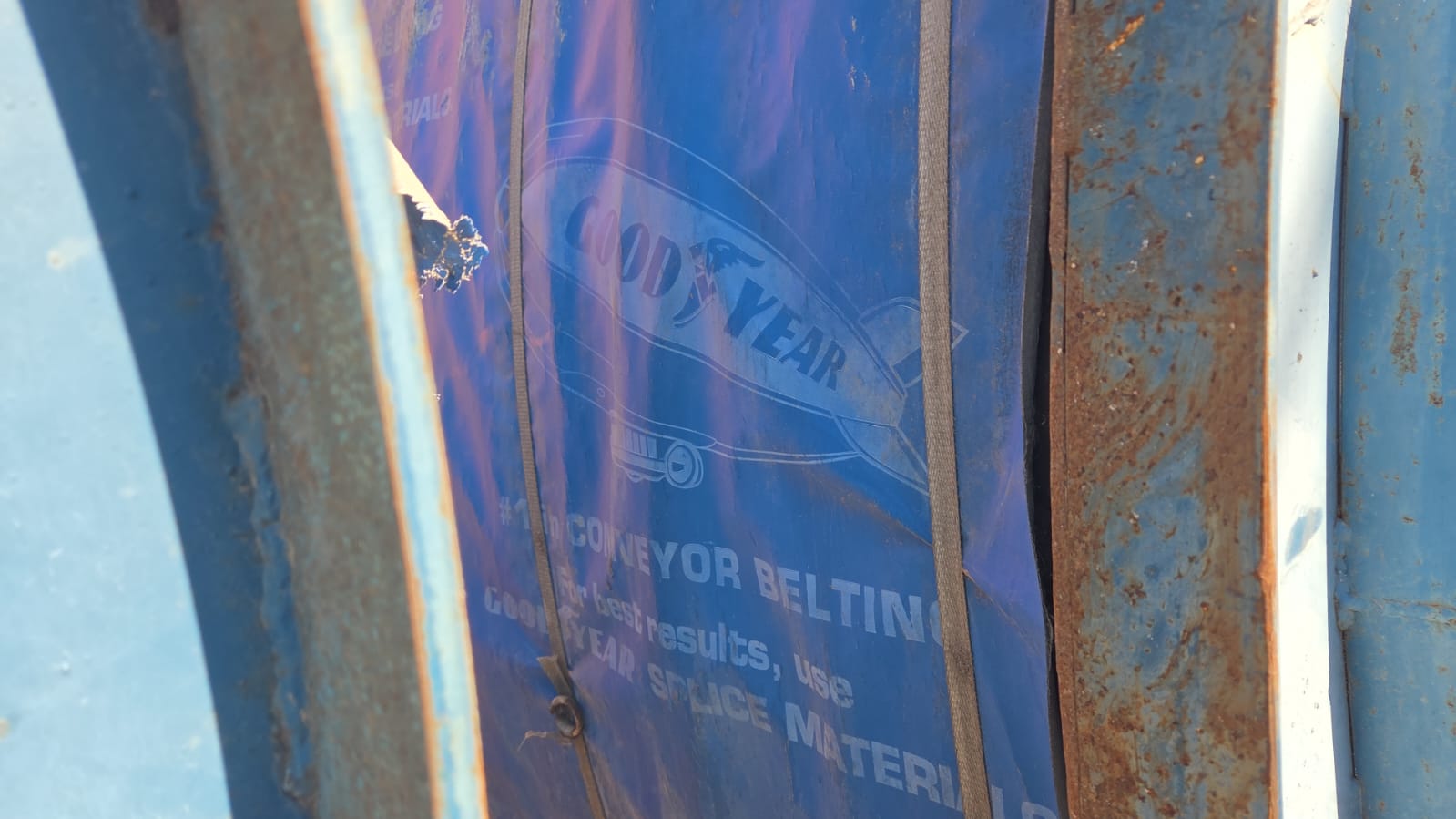 Firestone Steel Reinforced Conveyor 1.04m x 30mm - Image 8