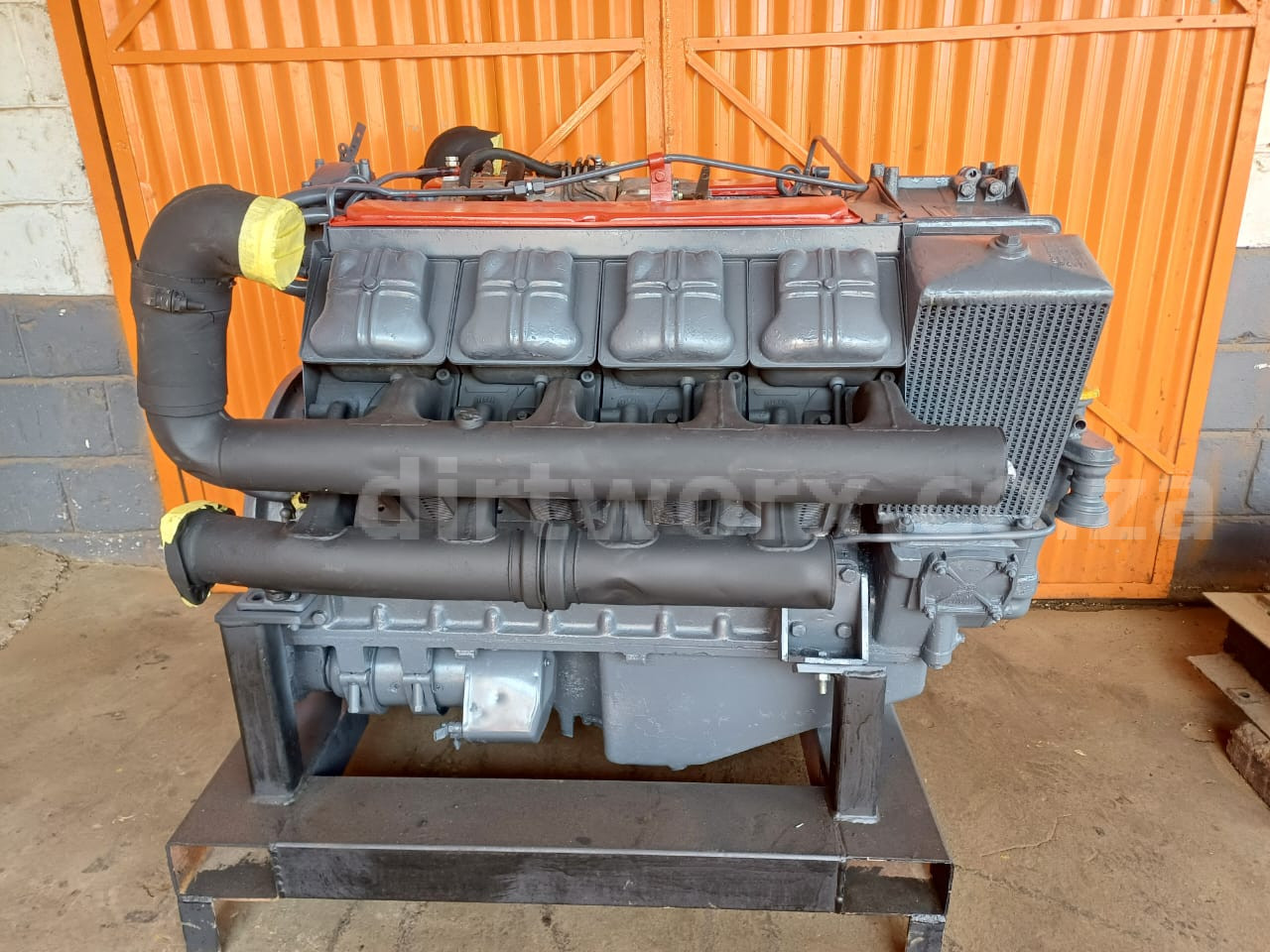 Deutz F8L914 V8 Engine - Image 3