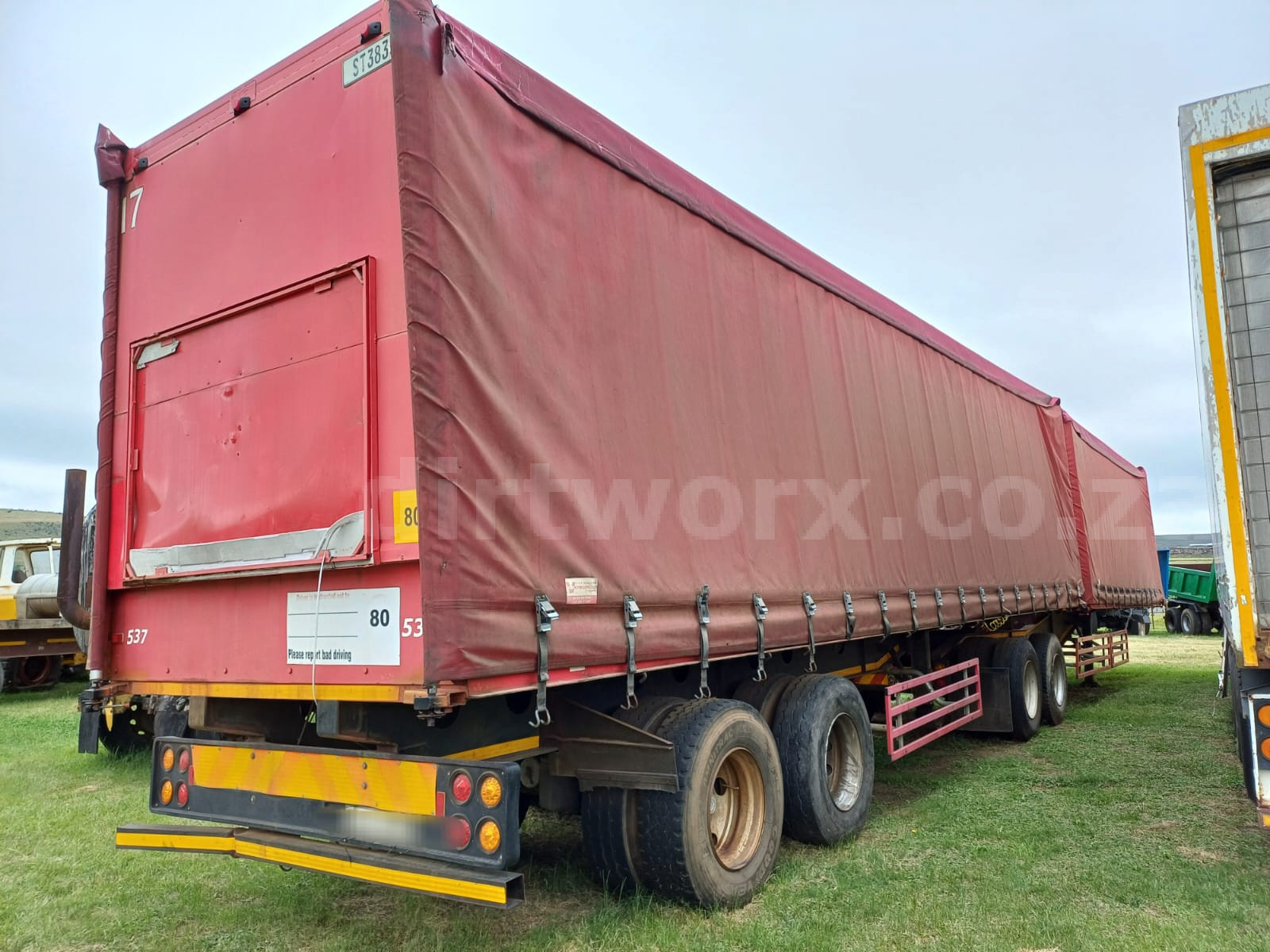 1999 Afrit Tautliner Interlink Beverage Trailer - Image 19