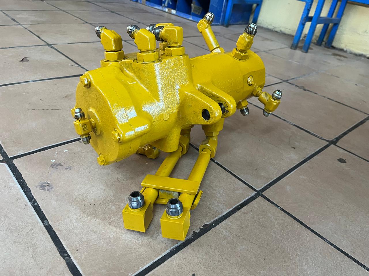 Komatsu Excavator Swivel Center Joint Rotor 703-08-91810 - Image 4