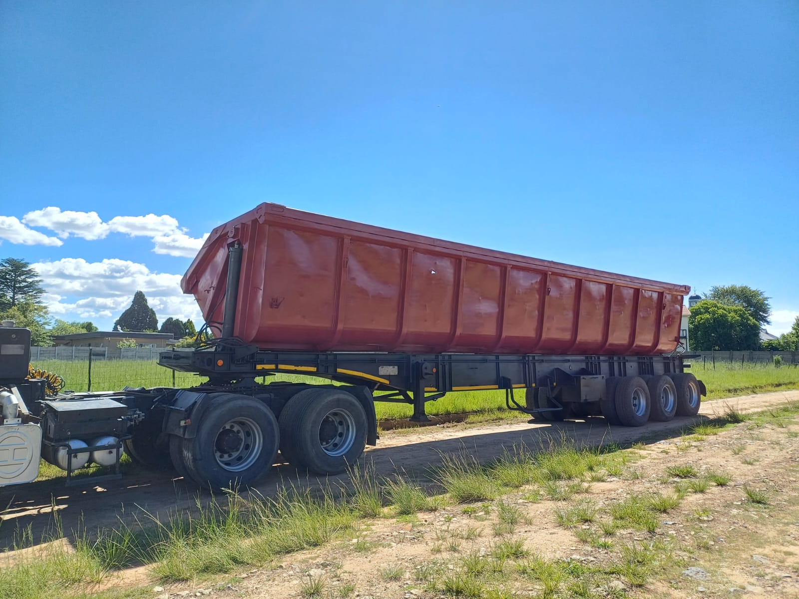 SA Truck Bodies Side Tipper Trailer - Image 5