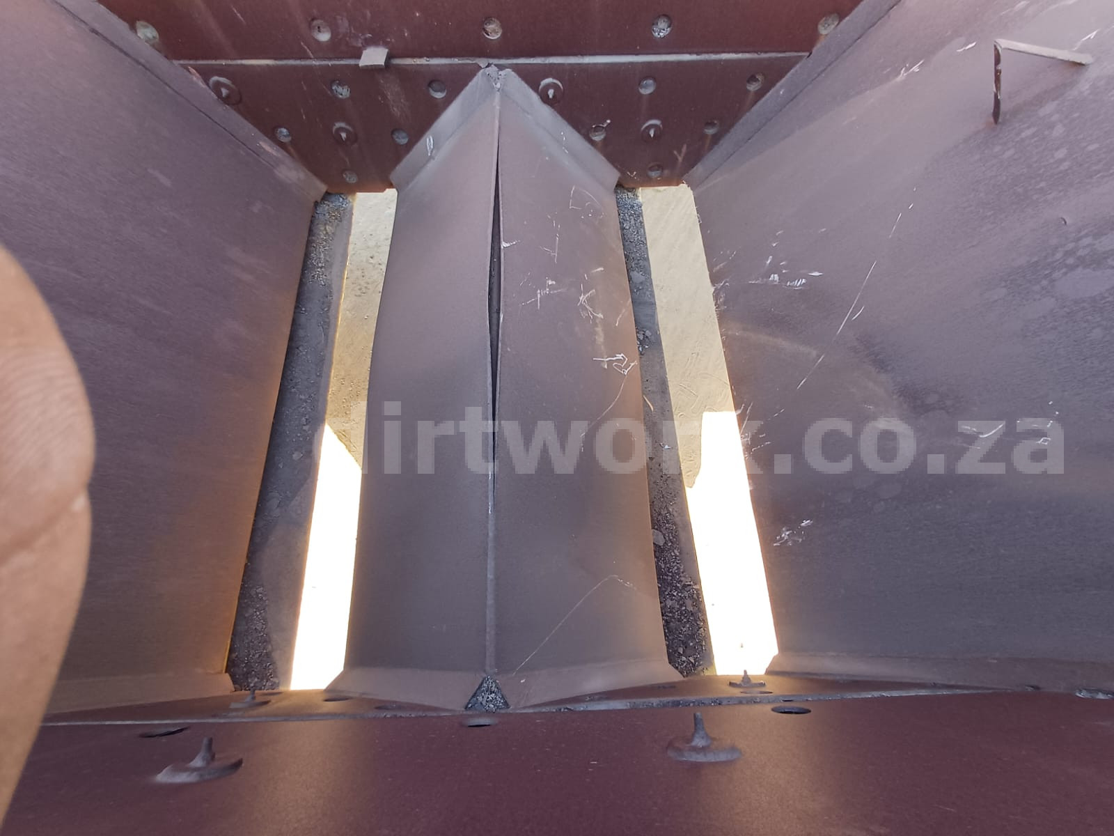 Bottom Dumper Trailer 18 Ton - Image 8