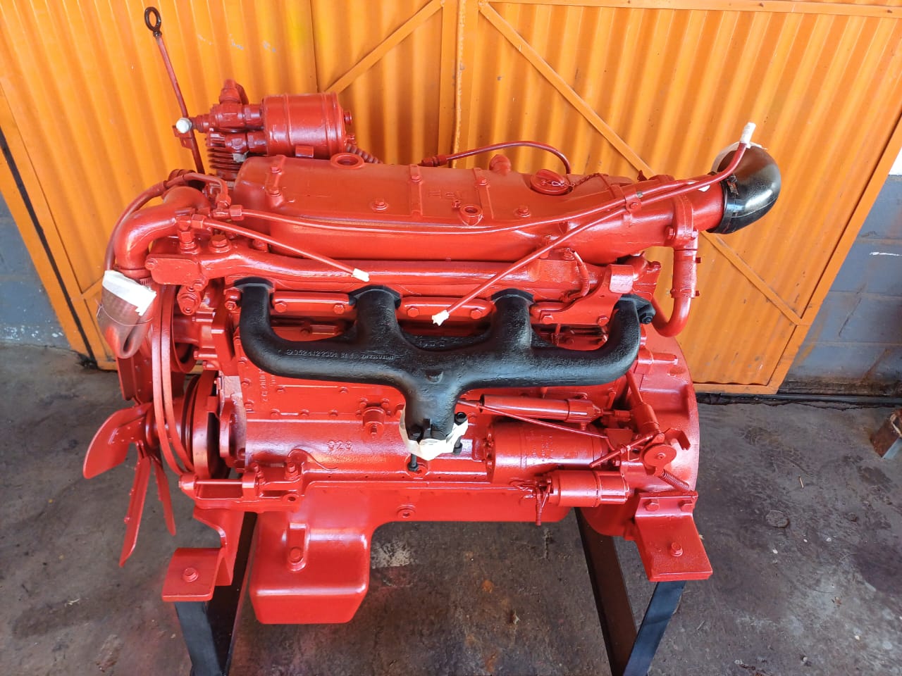 ADE 352 Engine - Image 8