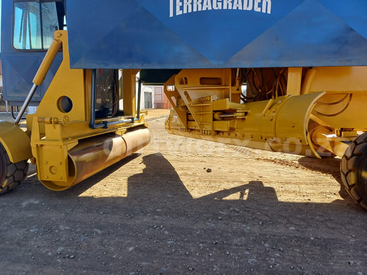 Sleepskraper met Roller Ripper en Watertank - Image 17