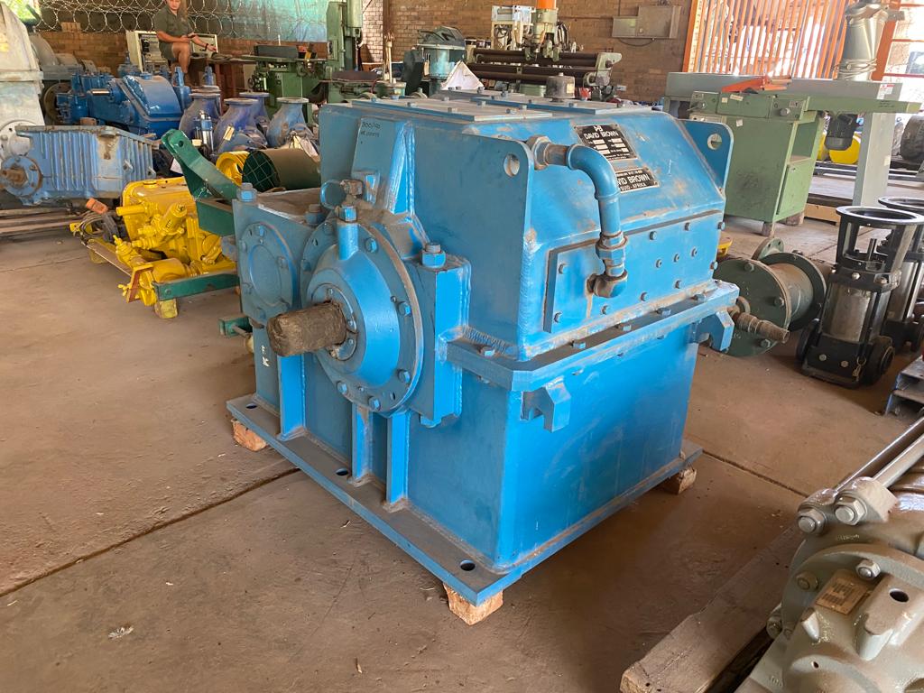 David Brown Reduction Gearbox Ratio 35 to 1