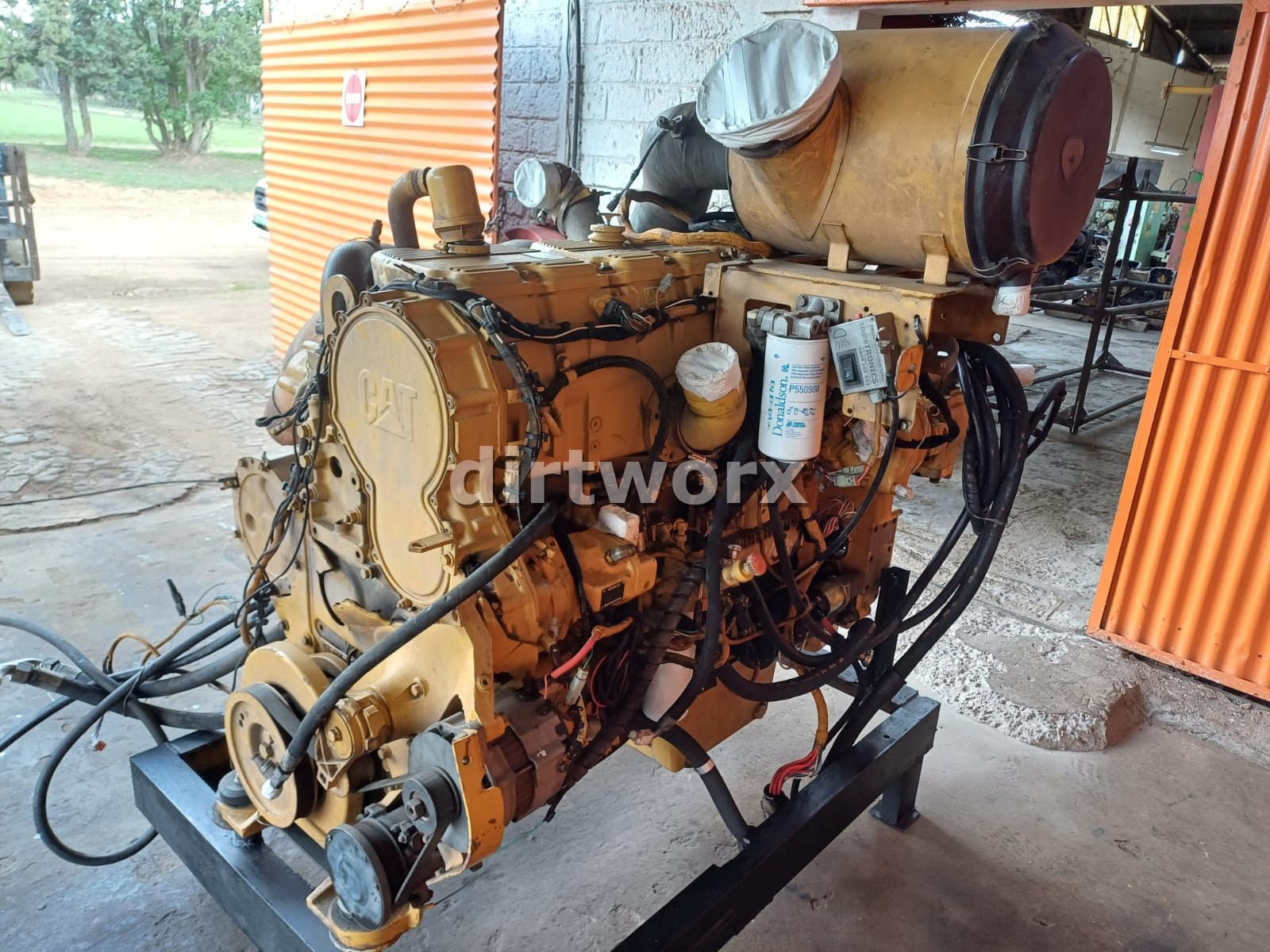 Caterpillar C15 Acert Engine - Image 2