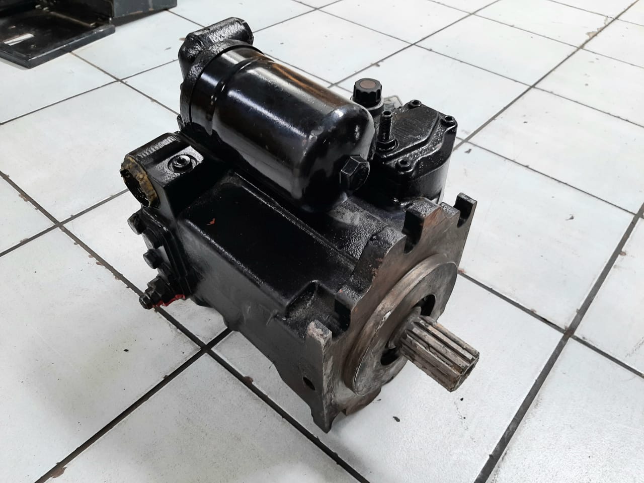 Rexroth Hydraulic Pump A4VG90 - Image 12