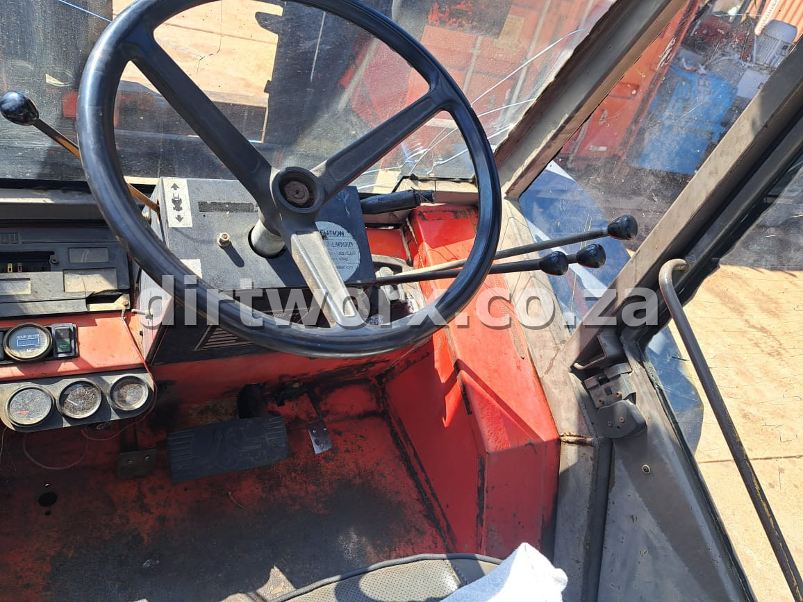 Manitou Rough Terrain Forklift 5 Ton - Image 17