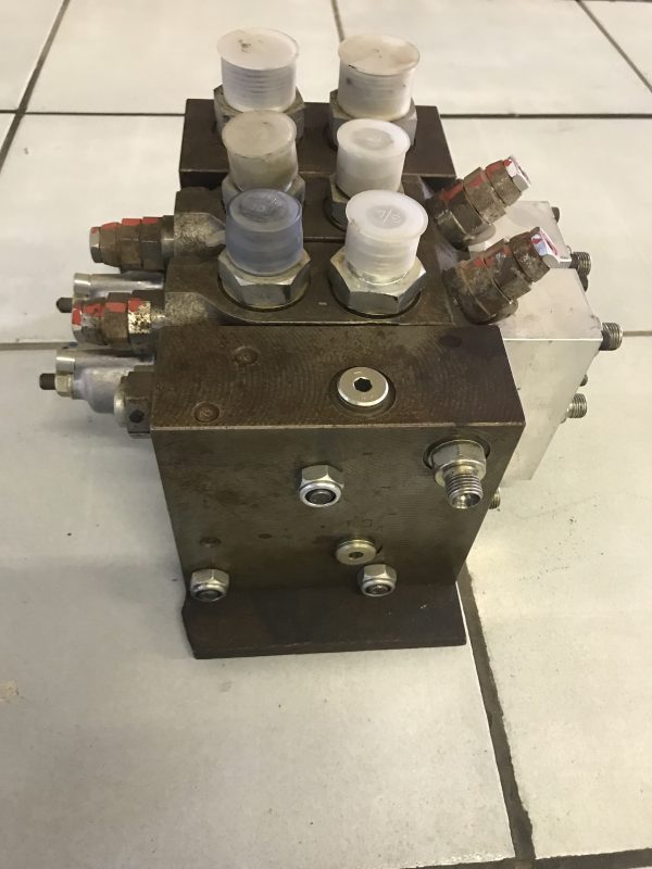 M4-15 Load Sensing Control Block - Image 3