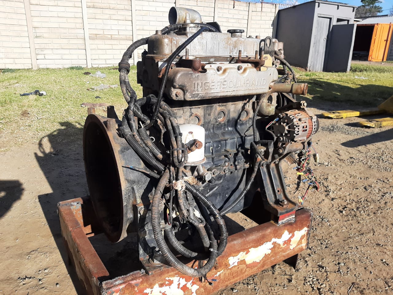 Isuzu 4JG2 Engine - Image 10