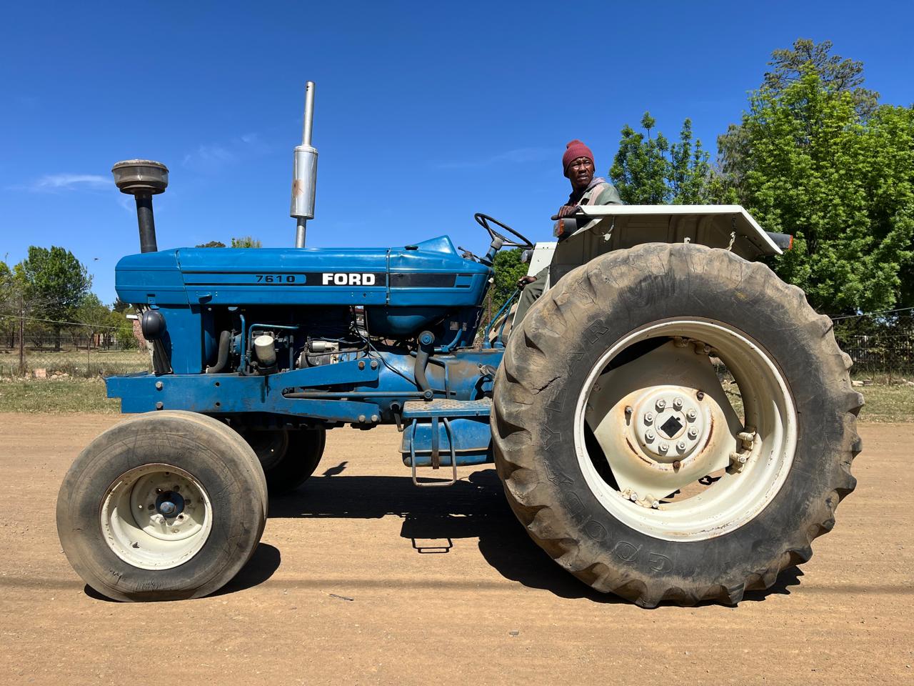 Ford 7610 Tractor - Image 2