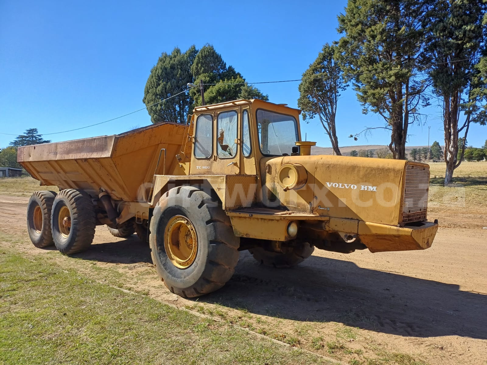 Volvo BM 860 Dumper Truck - Image 8
