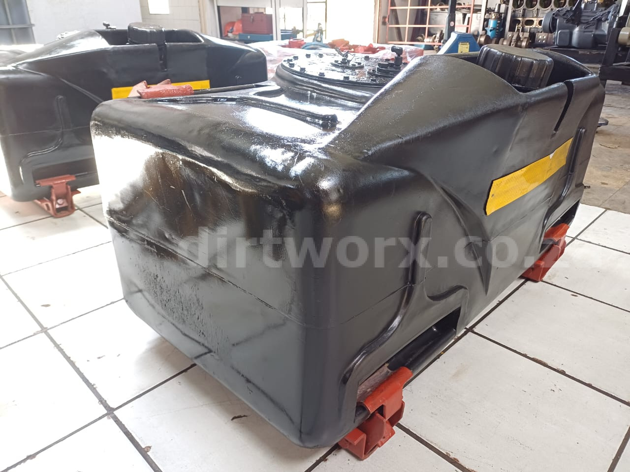 Truck Diesel Tank 230L - Image 10