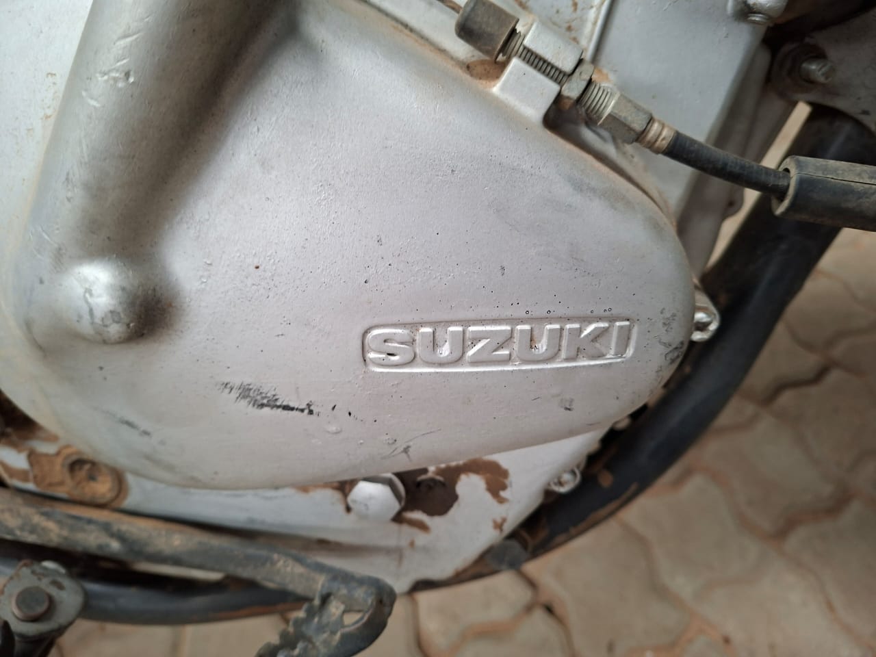 Suzuki SP370 Motorcycle - Image 9