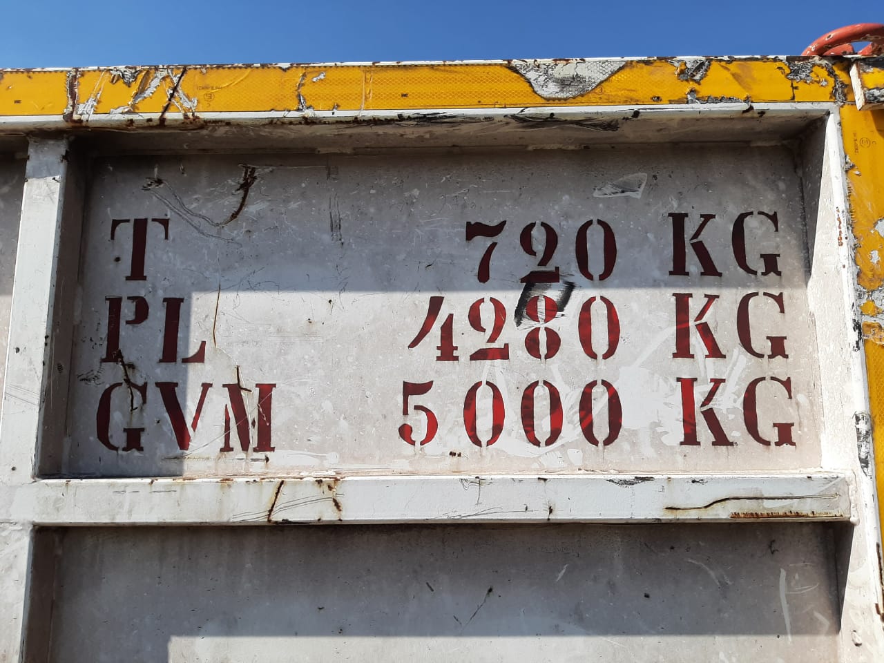 Bird Machines Crane Lifting Bin 5000kg - Image 11