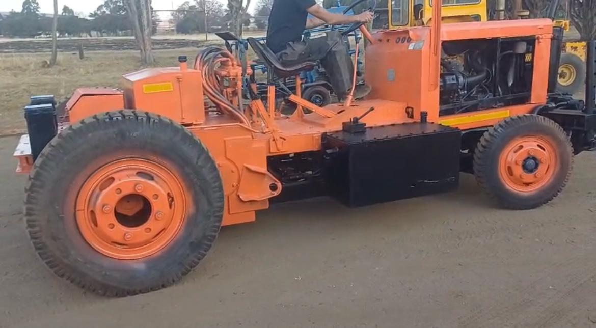 2012 Engine Puller 15 Ton Winch For Power Lines - Image 6