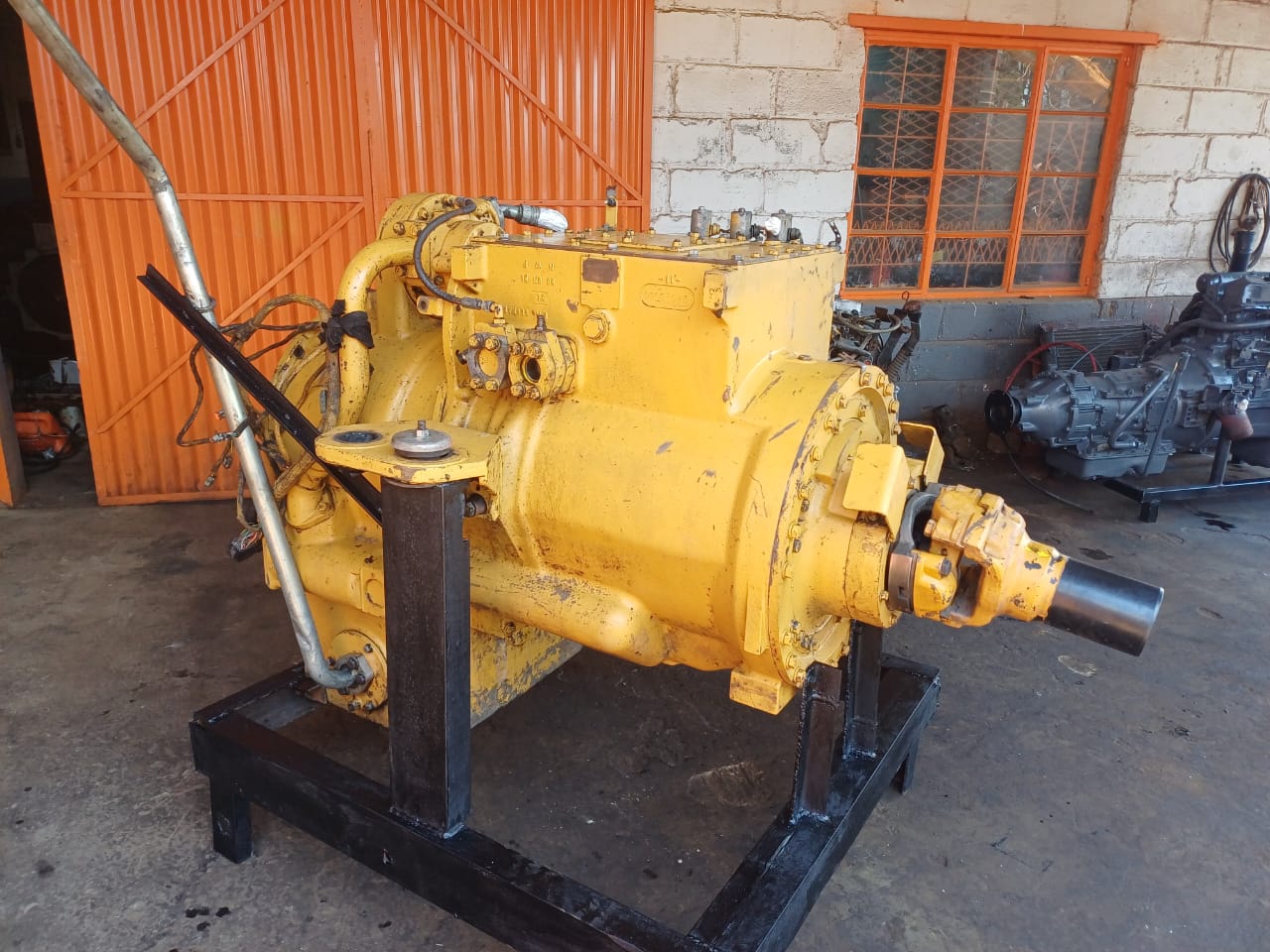 Caterpillar 740 ADT Transmission - Image 9