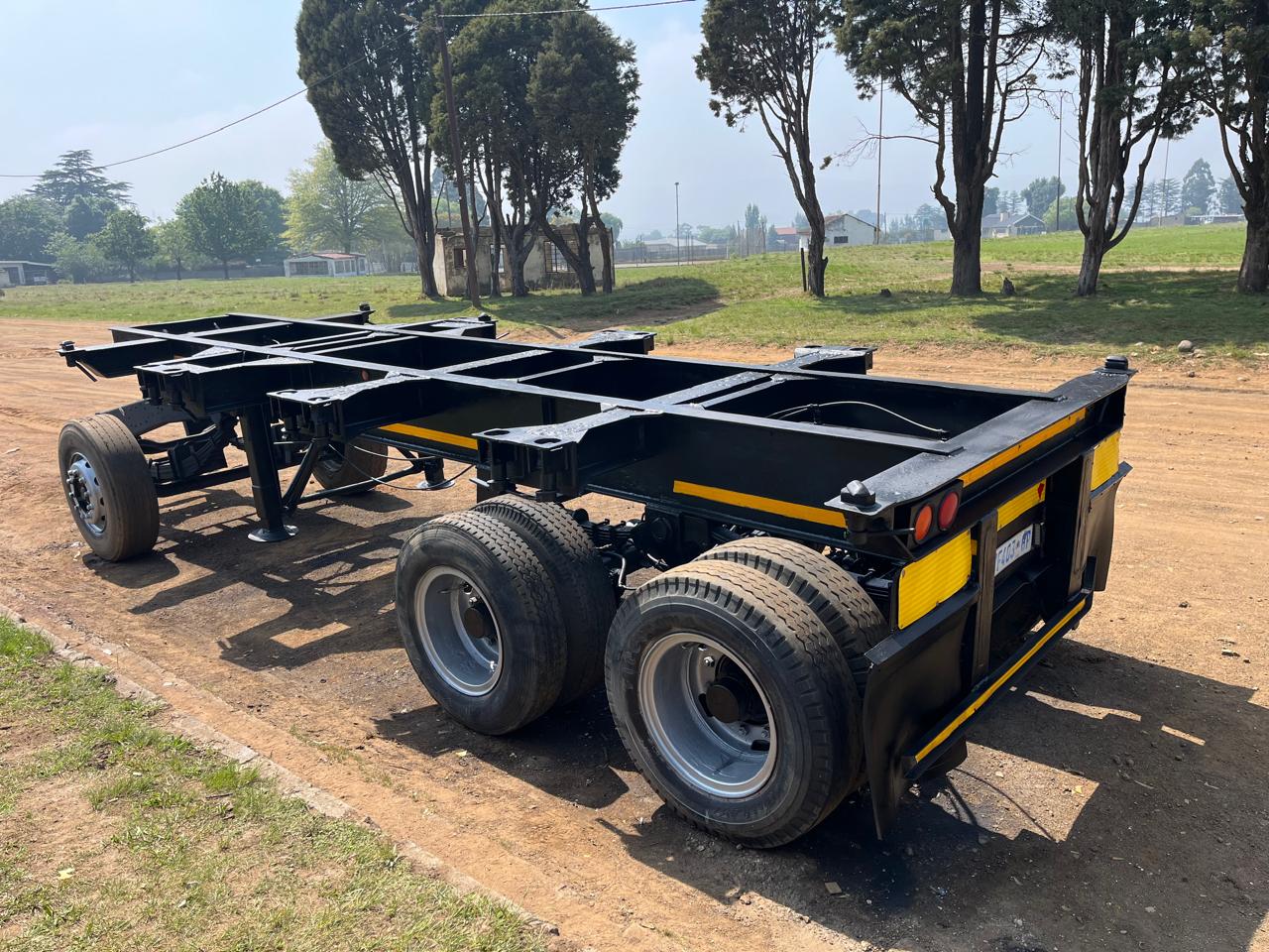 Henred Skeletal Container Trailer