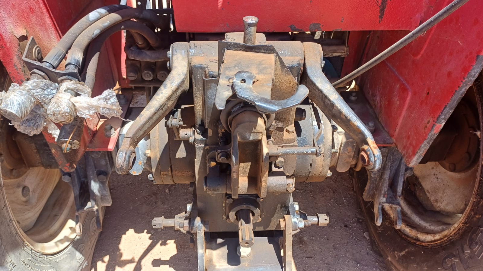 YTO-404 Tractor Backend - Image 9