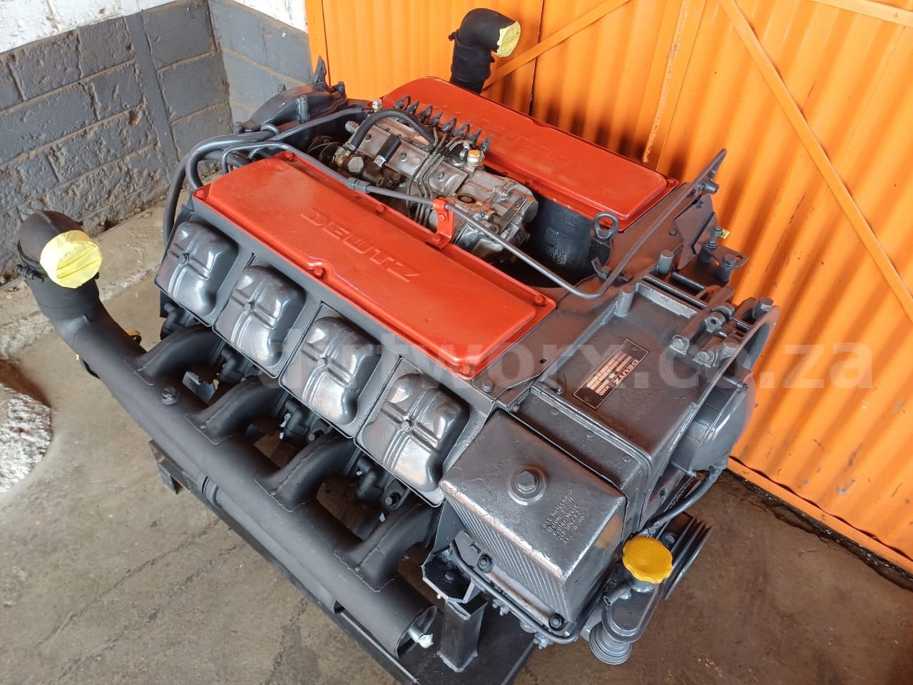 Deutz F8L914 V8 Engine - Image 9