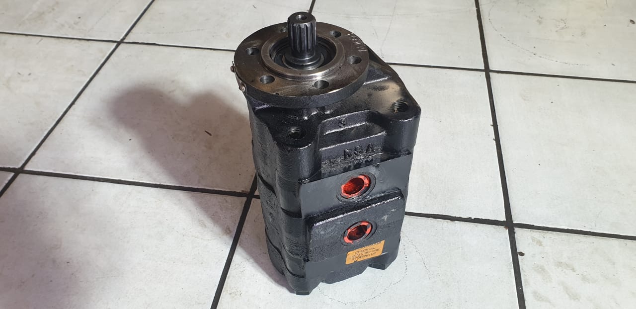 Parker Double GP131 Hydrostatic Gear Pump - Image 3