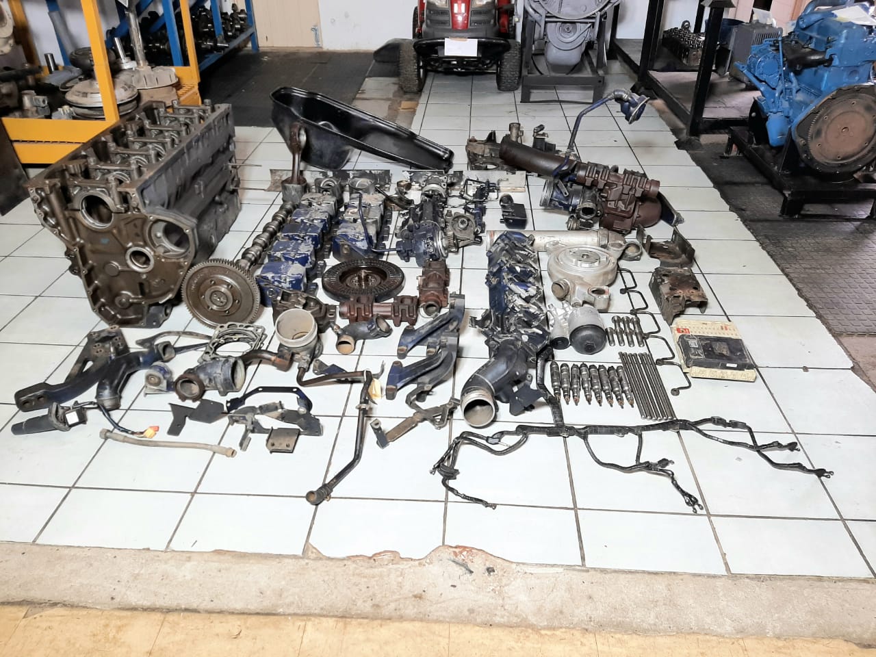 MAN D2876 LF25 Engine Spares - Image 6